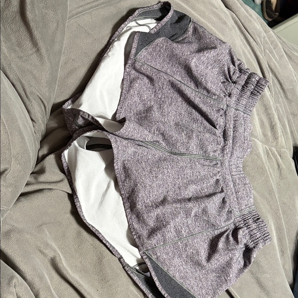 Lululemon Heathered Gray hottie hot shorts - Picture 2 of 4